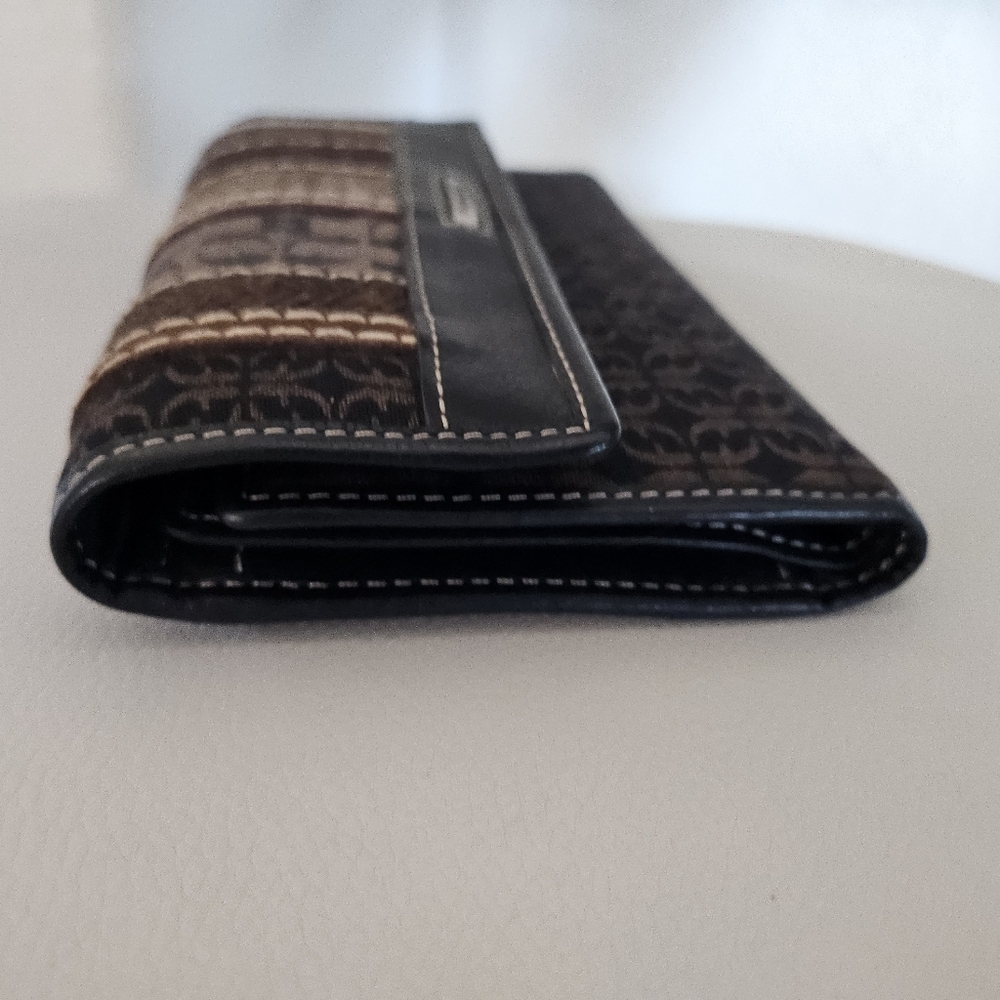 Fossil Brown Multi-Strip Patterned Wallet - Picture 6 of 12